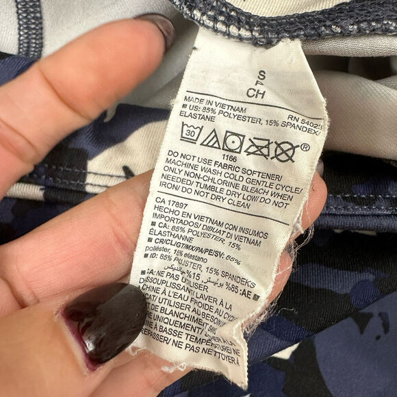 Old Navy Active CORE Go-Dry Elevate High Rise 7/8 Legging Blue Floral Size Small - Picture 6 of 9